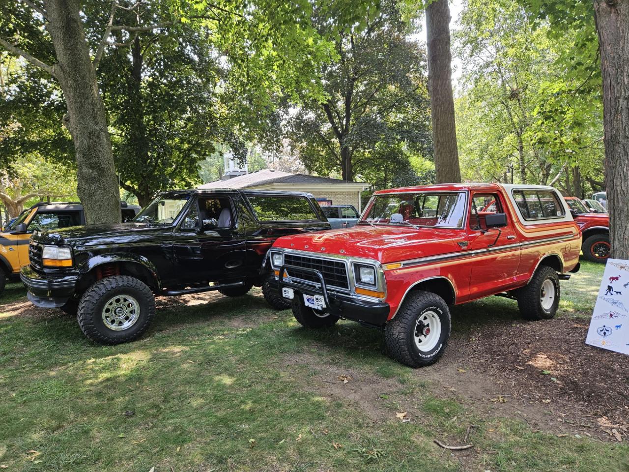 Dentside Ford Bronco 1979 at Dream Cruise